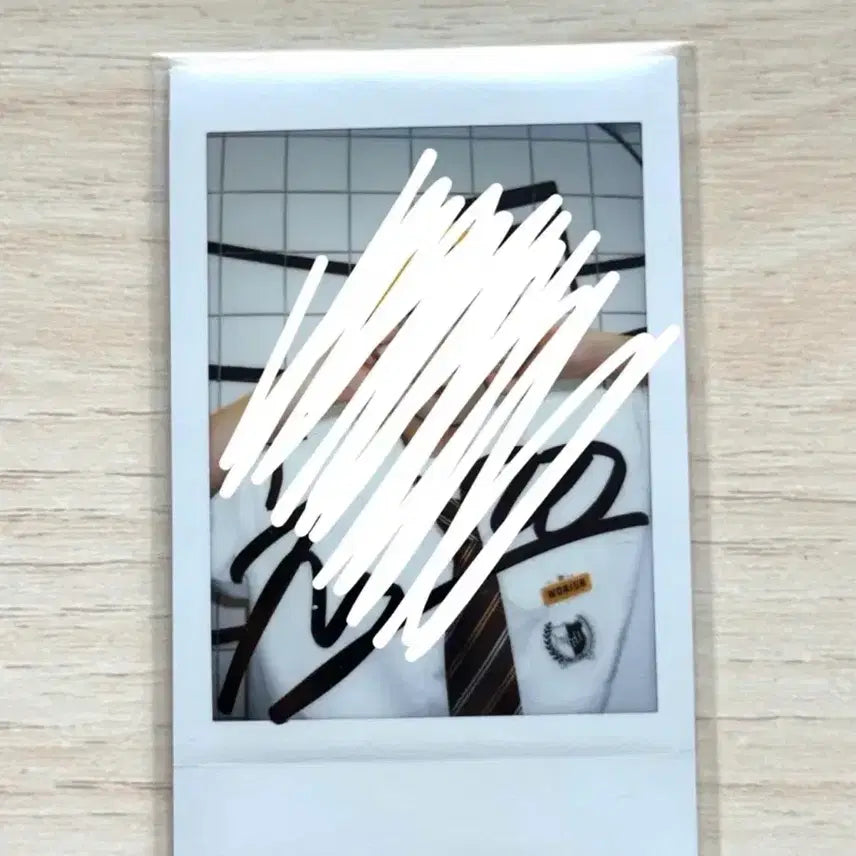 [BUNJANG] WEi Junseo Signed Polaroids 2nd Album / 휘브 원준 싸폴 문원준 싸인폴라 2집