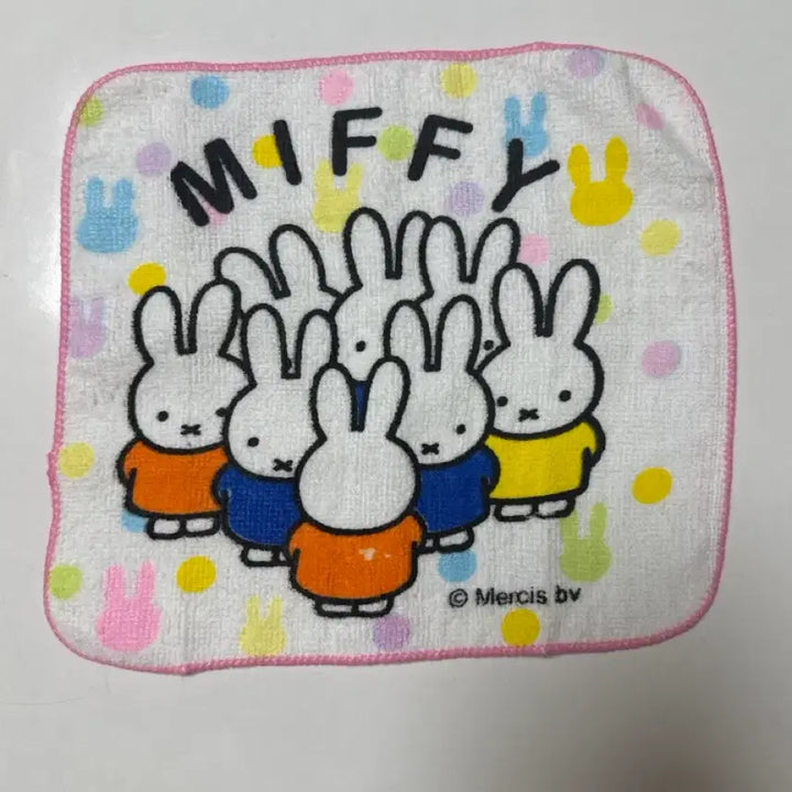 [BUNJANG] Miffy Classic Character Handkerchief - New / 추석할인이벤트)모두 차렷. 고전 미피 고전미피 캐릭터 손수건 새상품