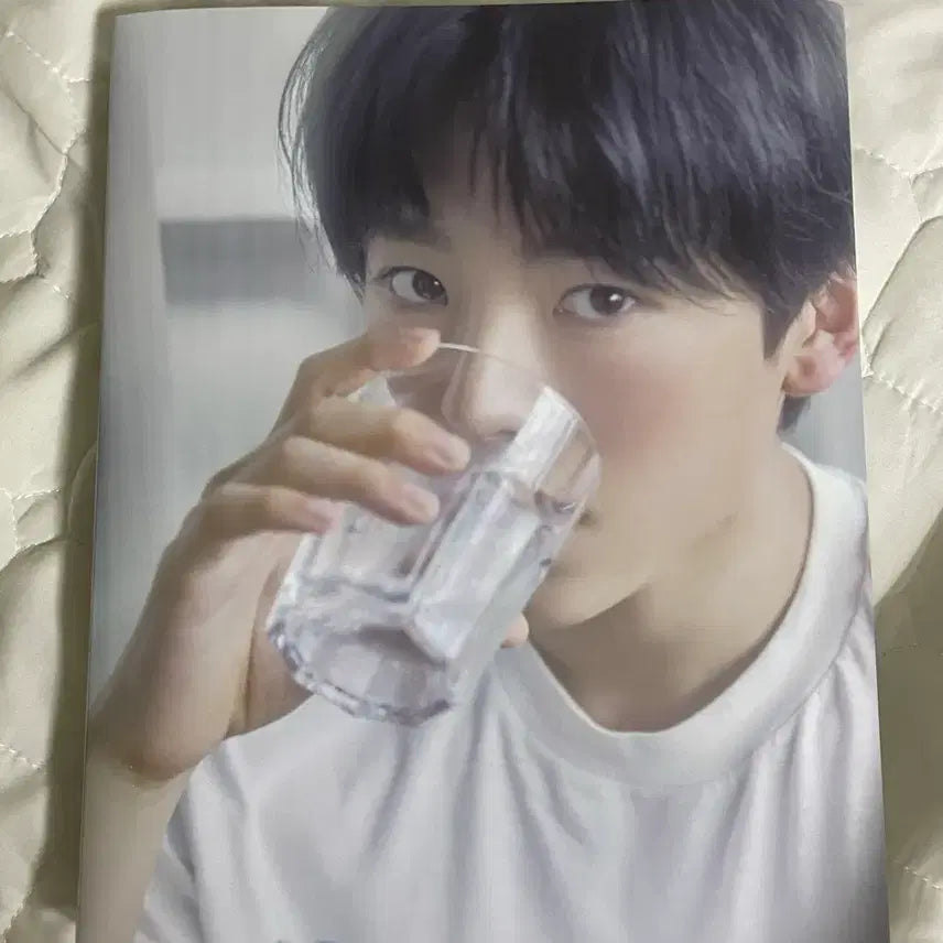 [BUNJANG] NCT WISH Yushi Exhibition Photobook / 엔시티위시 유우시 전시회 포토북 양도