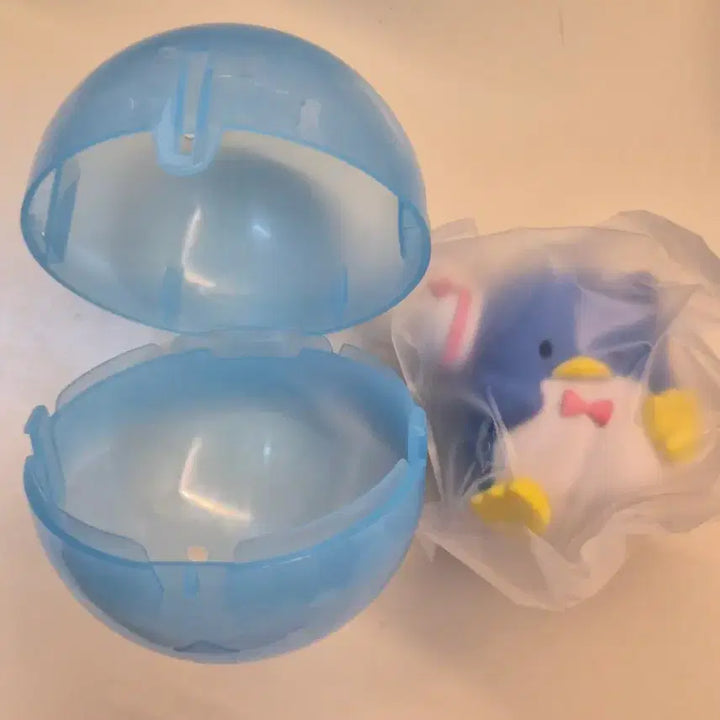 [BUNJANG] Sanrio Tuxedo Sam Figure (Unsealed) / [미개봉] 산리오 가챠 > 턱시도샘 꽈당 피규어
