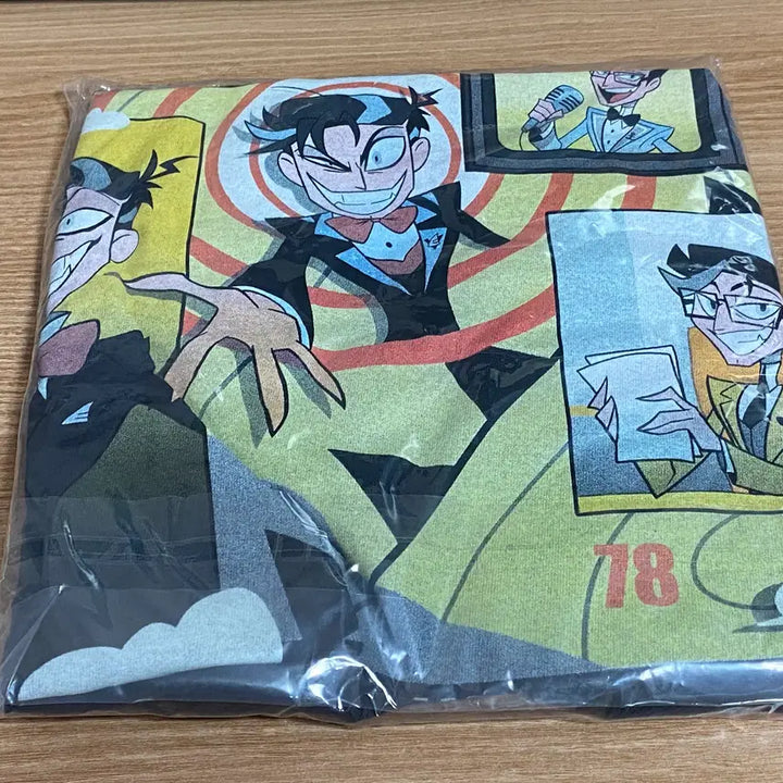 [BUNJANG] Hazbin Hotel Vincent Whitman (Vox) T-Shirt / [해즈빈호텔] 빈센트 휘트먼(복스) 티셔츠 / 공식사이트 한정판