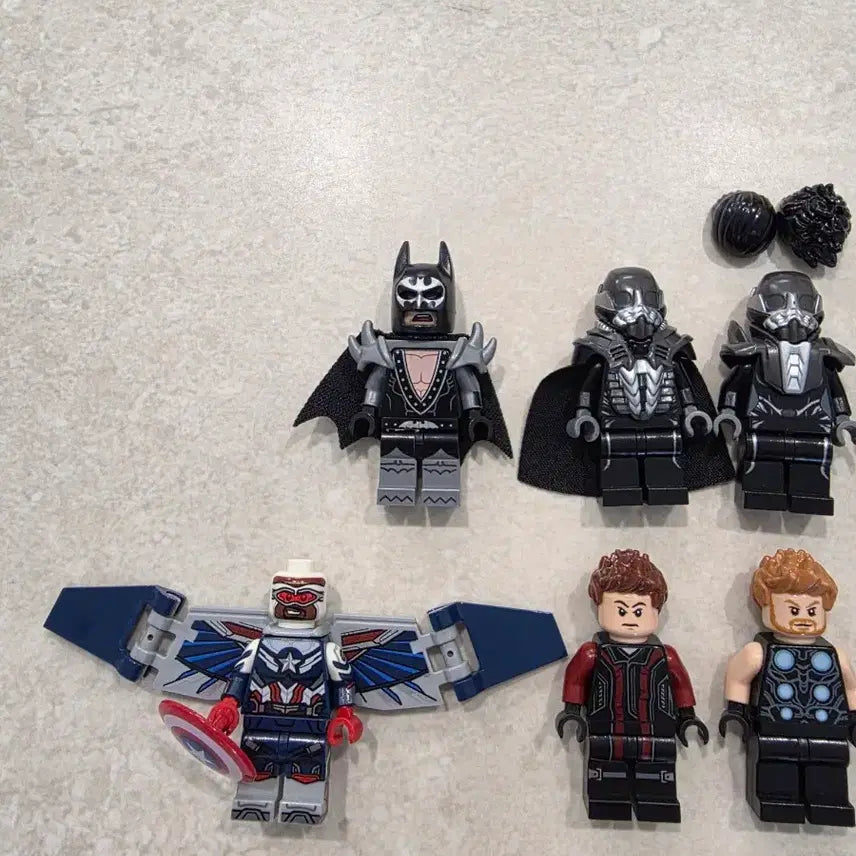 [BUNJANG] LEGO Marvel &amp; DC Minifigure Bundle Set / 레고 마블 &amp; DC 미니피규어 일괄판매