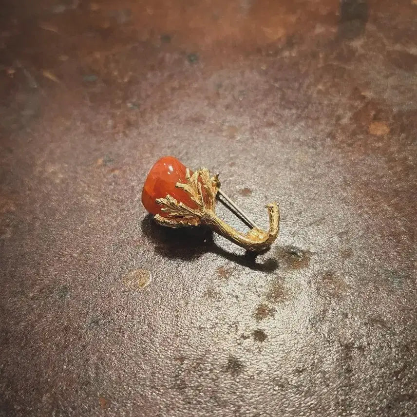 [BUNJANG] 1970s British Carnelian Berry Fruit Brooch / 1970s 영국 카넬리안 열매 과일 브로치
