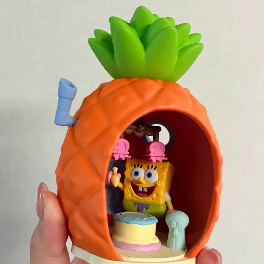 [BUNJANG] Pop Mart SpongeBob Pineapple House Figure / 팝마트 스펀지밥 파인애플 하우스 피규어