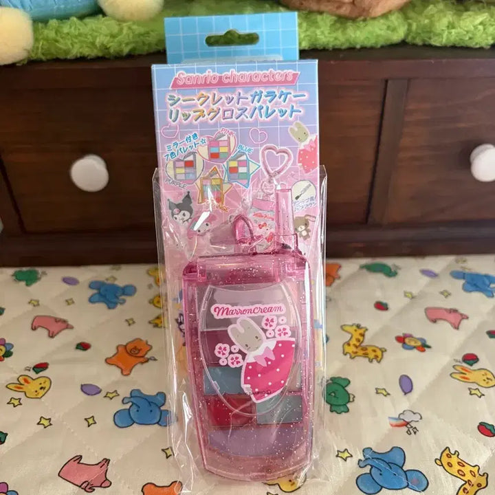 [BUNJANG] Sanrio Secret Feature Phone Lip Gloss Palette Marron Cream / 산리오 시크릿 피처폰 립글로스 팔레트 마론크림
