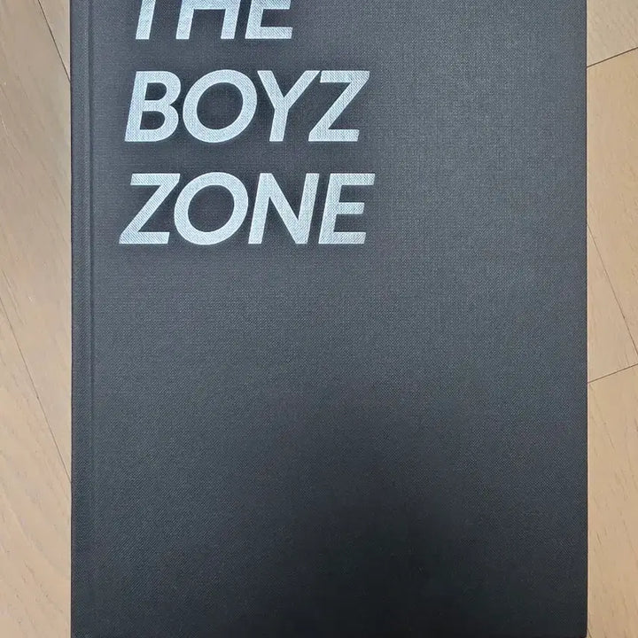 [BUNJANG] The Boyz Tour Photobook The Boyz Zone / 더보이즈 투어 포토북 더보이즈존