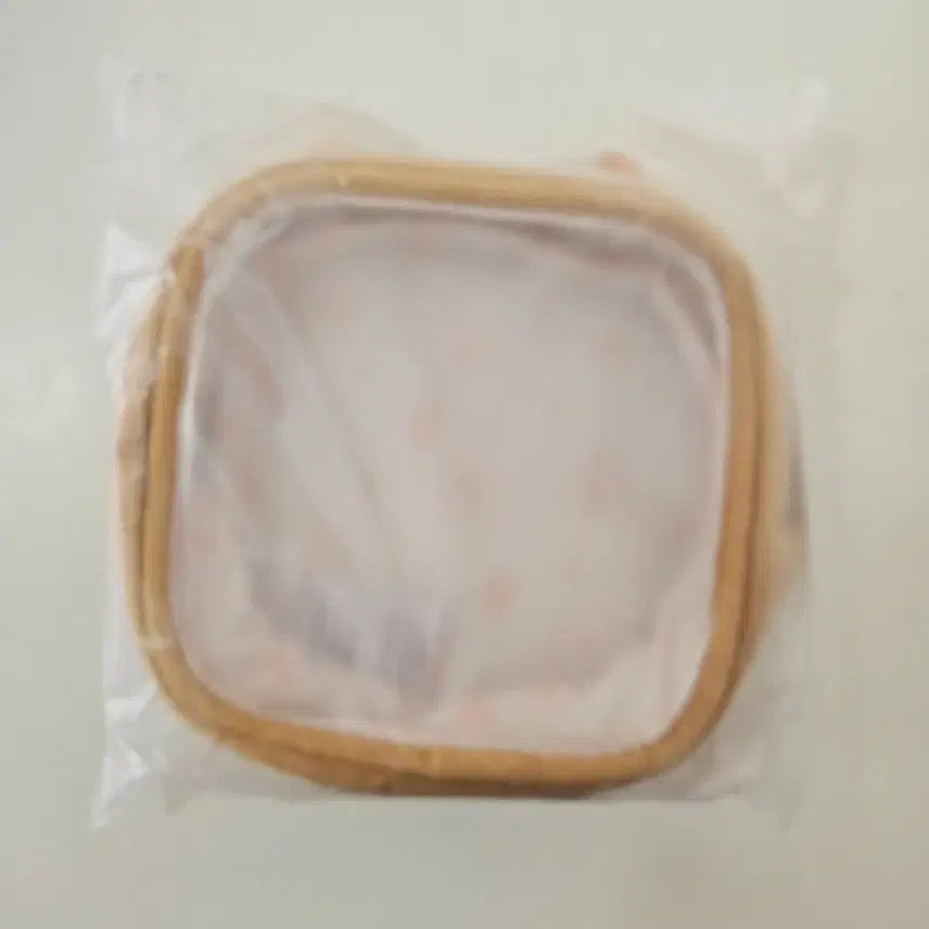 [BUNJANG] Stray Kids HAN Run It Japan MD Carabiner Pouch (Sealed) / [미개봉] 스트레이키즈 한 한쿼카 카라비너 파우치 런잇 일본 재팬 스키주 엠디 굿즈 run it japan
