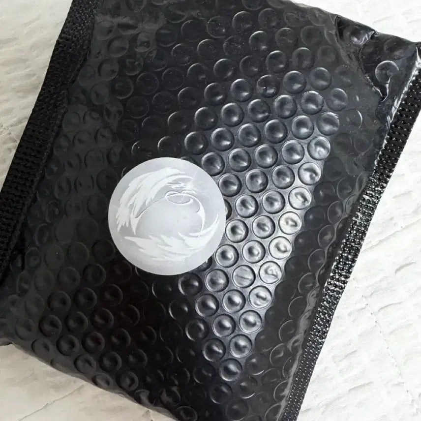 [BUNJANG] RAN White Angel Photocard Holder (Sealed) / [미개봉] RAN님 포카홀더 화이트엔젤 양도합니다