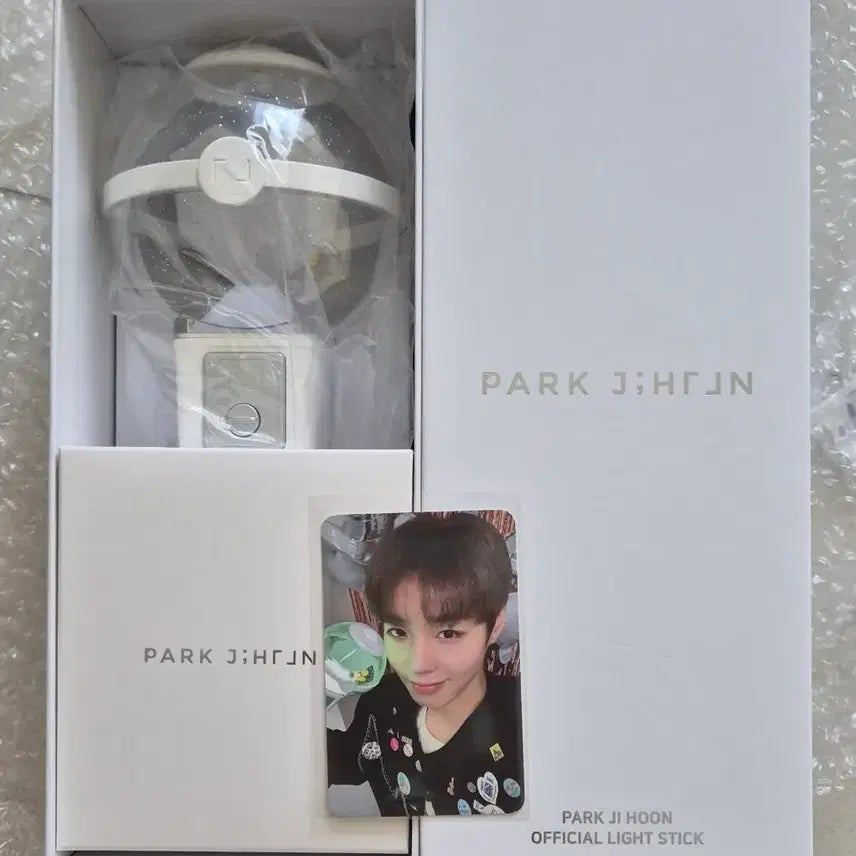 [BUNJANG] Park Ji Hoon Official Light Stick + Photocard Set / 박지훈 공식 응원봉 뽑봉 + 포토카드