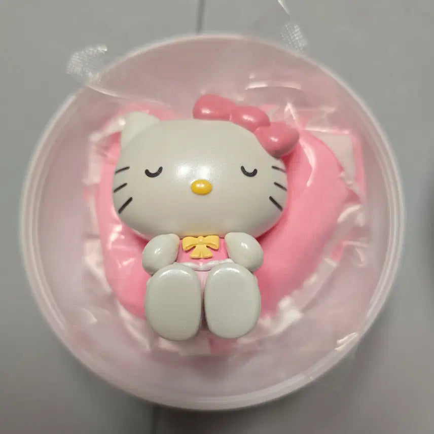 [BUNJANG] Sanrio Hello Kitty Soft Cushion Gachapon Figure / (헬로키티) 산리오 소프트 쿠션 피규어 가챠