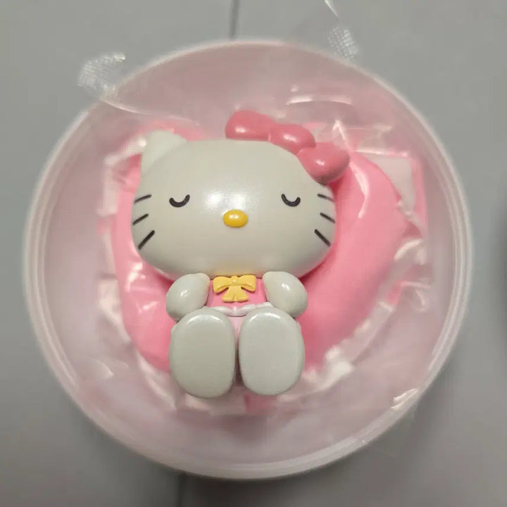[BUNJANG] Sanrio Hello Kitty Soft Cushion Gachapon Figure / (헬로키티) 산리오 소프트 쿠션 피규어 가챠