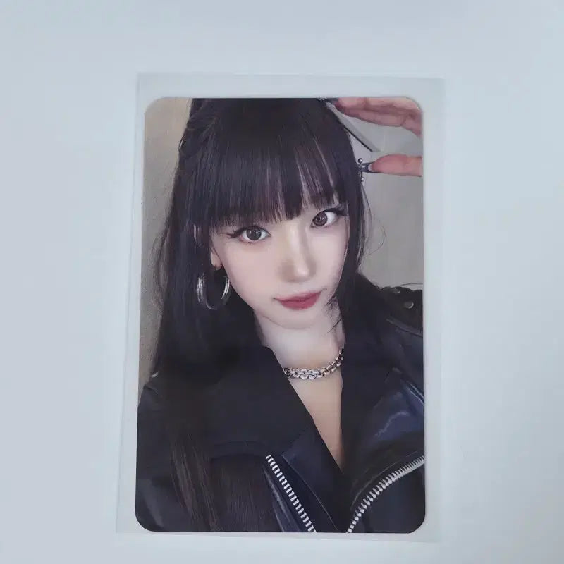 [BUNJANG]  (G)I-DLE Yuqi We Made Makestar POB Photocard / 아이들 우기 we made 메이크스타 미공포 판매 포토카드 idle