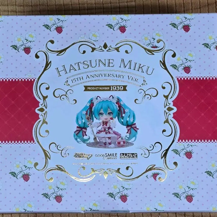 [BUNJANG] Nendoroid 1939 Strawberry Miku Sealed / 넨도로이드 1939 딸기 미쿠 미개봉