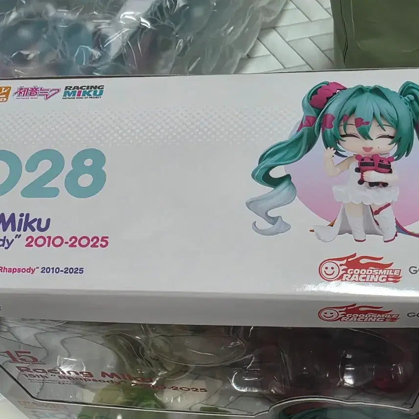 [BUNJANG] Good Smile Racing Miku 15th Anniversary Rhapsody Figure (Sealed) / 굿스마일 레이싱 미쿠 15주년 랩소디 피규어 미개봉