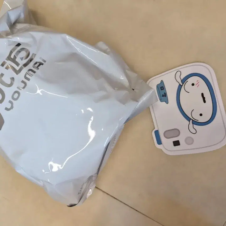 [BUNJANG] Crayon Shin-chan Nendo Dog Camera Pouch / 짱구는못말려 카메라 파우치 흰둥이