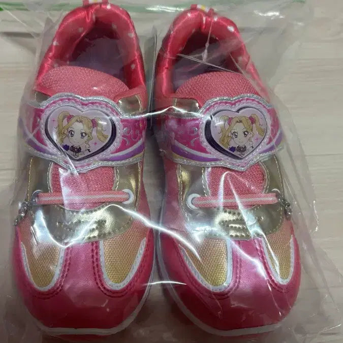 [BUNJANG] Aikatsu! Character Sneakers - Size 210 / [박스X]아이카츠(아이엠스타) 캐릭터 운동화 새상품