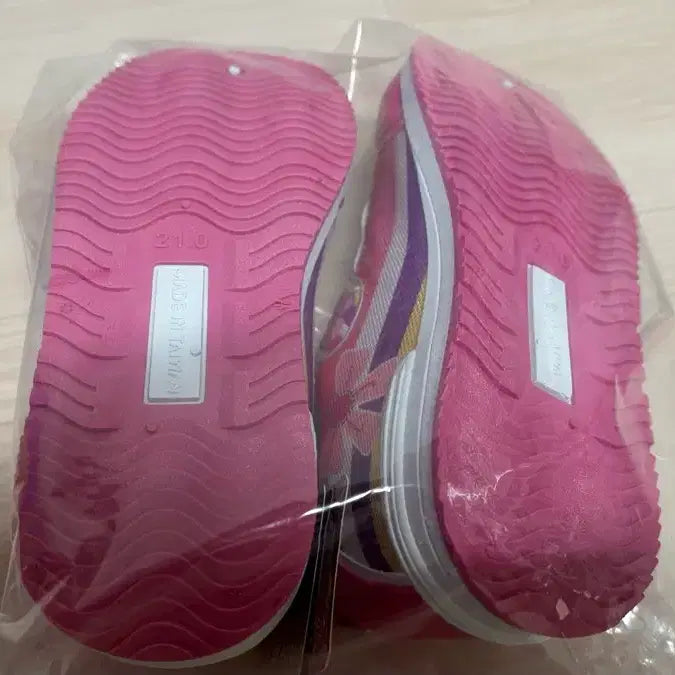 [BUNJANG] Aikatsu! Character Sneakers - Size 210 / [박스X]아이카츠(아이엠스타) 캐릭터 운동화 새상품