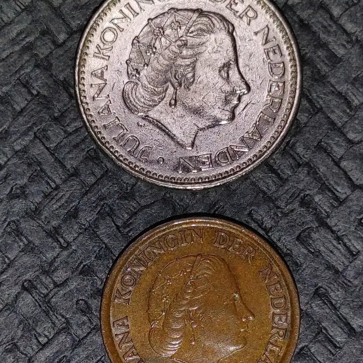 [BUNJANG] Netherlands 1 Gulden &amp; 5 Cents Coin Set (1980) / 네덜랜드 옛 주화 2개 (&