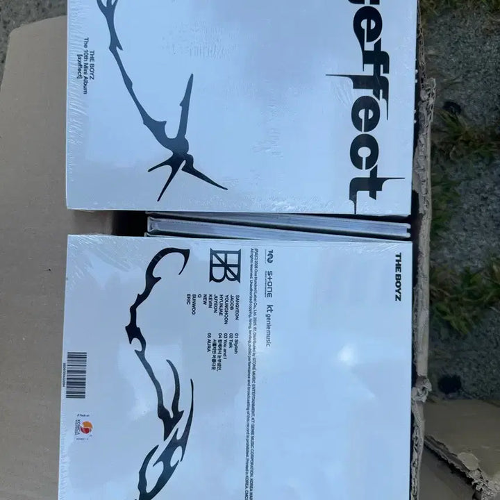 [BUNJANG] THE BOYZ The 10th Mini Album [a;effect] White Ver. Sealed Bundle Set (30 Albums) / 더보이즈 a effect 미개봉 앨범 30장 일괄 팝니다