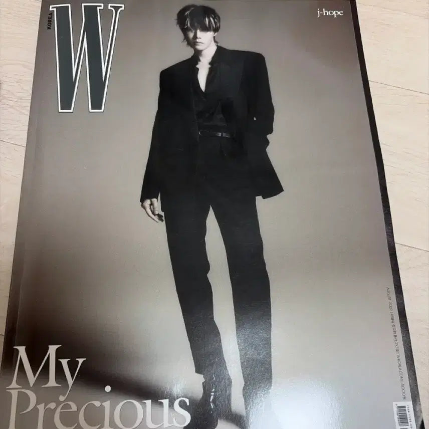 [BUNJANG] BTS J-Hope W Korea August 2022 Photobook / 방탄소년단 제이홉 W korea 2022 8월 jhope bts