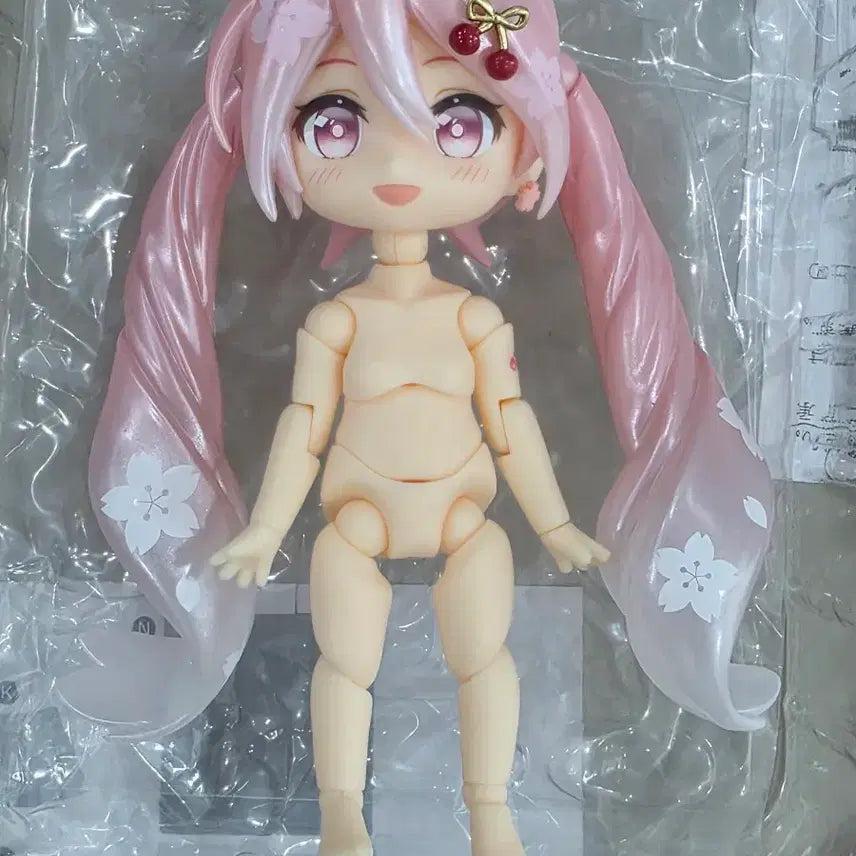 [BUNJANG] Hatsune Miku Sakura Miku Hanami Nendoroid Doll (Unsealed) / 개봉) 하츠네 미쿠 사쿠라 미쿠 하나미 꽃놀이 코디 넨도로이드돌 넨도돌