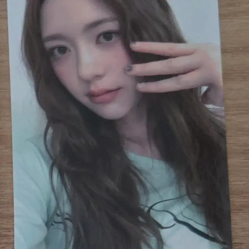 [BUNJANG] FIFTY FIFTY Fancon 2nd Entry Photocard / 피프티 피프티 팬콘 2회차 입장포카 양도