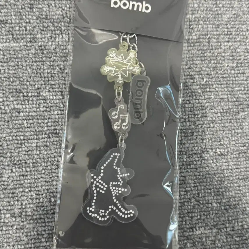 [BUNJANG] ILLIT Pop-up Store Merchandise / 아일릿 팝업 원가