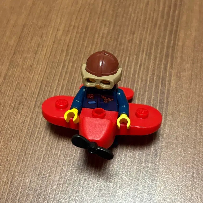 [BUNJANG] Lego Minifigures Series 21 - Airplane Girl / 레고 미니피규어 시즌 21 비행기 소녀