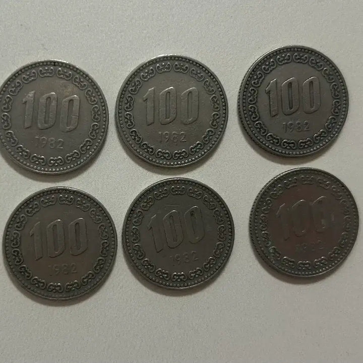 [BUNJANG] 1982 100 Won Coin (6 pieces) / 1982년 100원 동전 6개