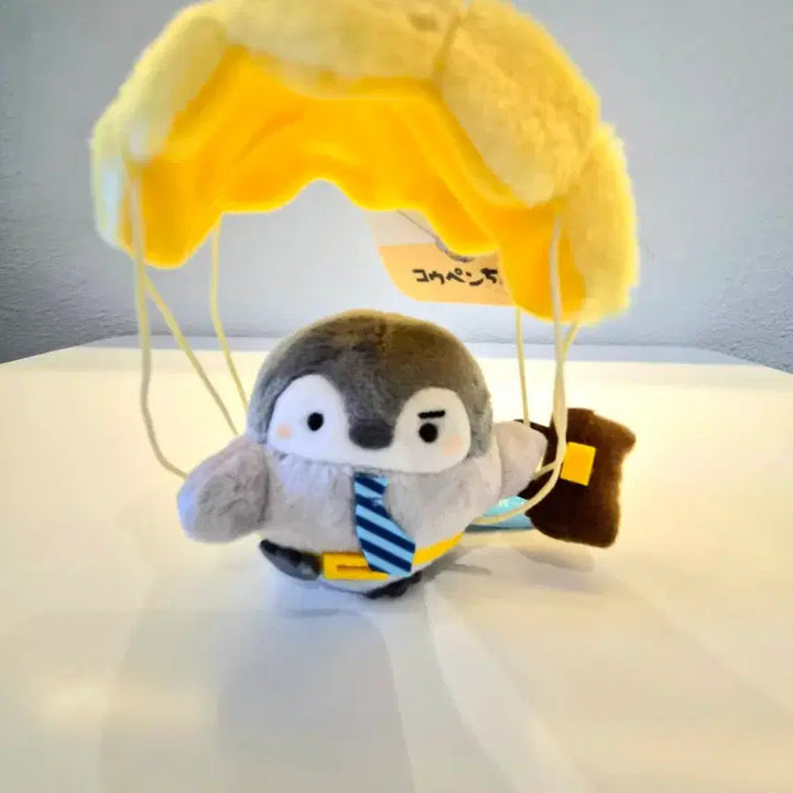 [BUNJANG] Emperor Penguin Koupen-chan Parachute Keychain / 황제펭귄 코우펜짱 낙하신 키링