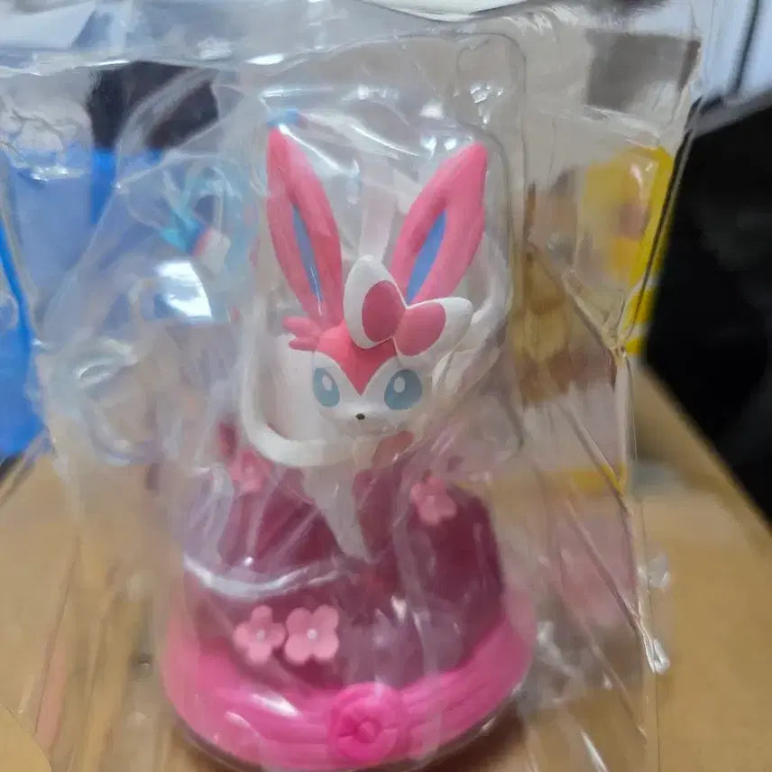 [BUNJANG] Pokemon Sylveon Figure / 포켓몬스터 님피아 피규어
