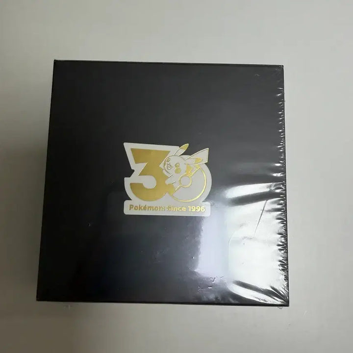 [BUNJANG] Pokemon Store 30th Anniversary August Badge (Sealed) / 포켓몬스토어 온라인 8월뱃지 미개봉 팝니다