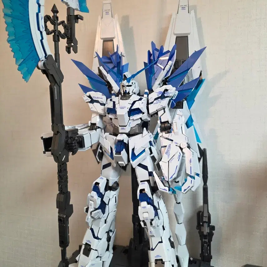 [BUNJANG] Bandai PG Perfectibility Unicorn Gundam with Cosmos LED and Delpi Decals / PG 유니콘 건담 퍼펙티빌리티+코스모스 led+델피데칼