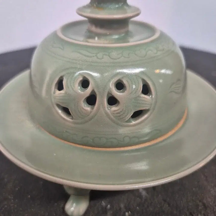 [BUNJANG] Celadon Lattice Openwork Peony Incense Burner / 청자투각모란문향로