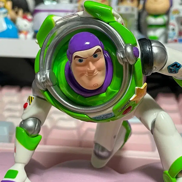 [BUNJANG] Top Toy Buzz Lightyear Toy / [판매] 탑토이 토이스토리5 버즈 어드벤쳐 랜덤 피규어