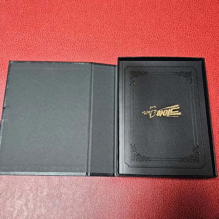 [BUNJANG] Jekyll &amp; Hyde Musical 2021 OST Album (Unused) Featuring Hong Kwang-ho, Jo Jung-eun, Ryu Jung-han, Ivy, Min Kyung-ah, Shin Sung-rok, Yoon Gong-ju / 뮤지컬 지킬앤하이드 뮤지컬 2021 ost 앨범 미사용 홍광호 조정은 류정한 아이비 민경아 신성록 윤공주