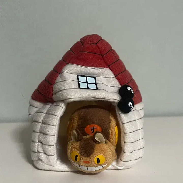 [BUNJANG] Ghibli Totoro Nekobus House Figure / 지브리 굿즈 토토로 네코버스 집 판매