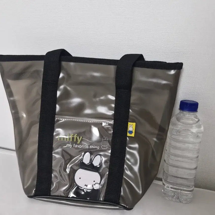 [BUNJANG] Miffy PVC Shoulder Bag Black / 미피 pvc 블랙 가방 숄더백