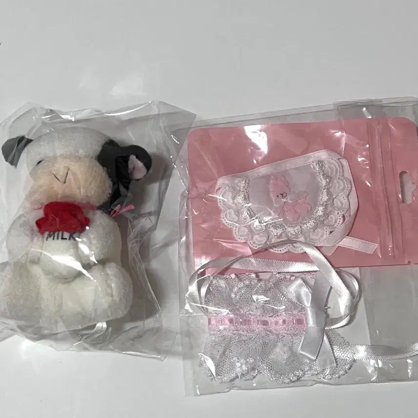 [BUNJANG] Fanciatelier Hedore Cloud Cream Bib Vintage Doll Bundle Set / 일괄 클라우드크림턱받이 팬시아뜰리에 헤도레 빈티지인형