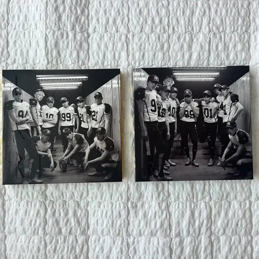 [BUNJANG] EXO Love Me Right Album Bundle Set (Sehun, Chanyeol Photocards Included) / 엑소 럽미라잇 앨범 포카 포함 일괄