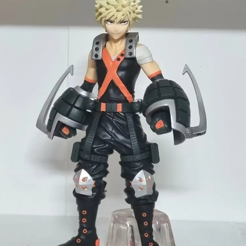 [BUNJANG] My Hero Academia Bakugo Katsuki Ichiban Kuji Donyo B Prize Figure / 나히아 나의 히어로 아카데미아 히로아카 바쿠고 카즈키 피규어 이치방쿠지 제일복권 동료 B상 판매양도