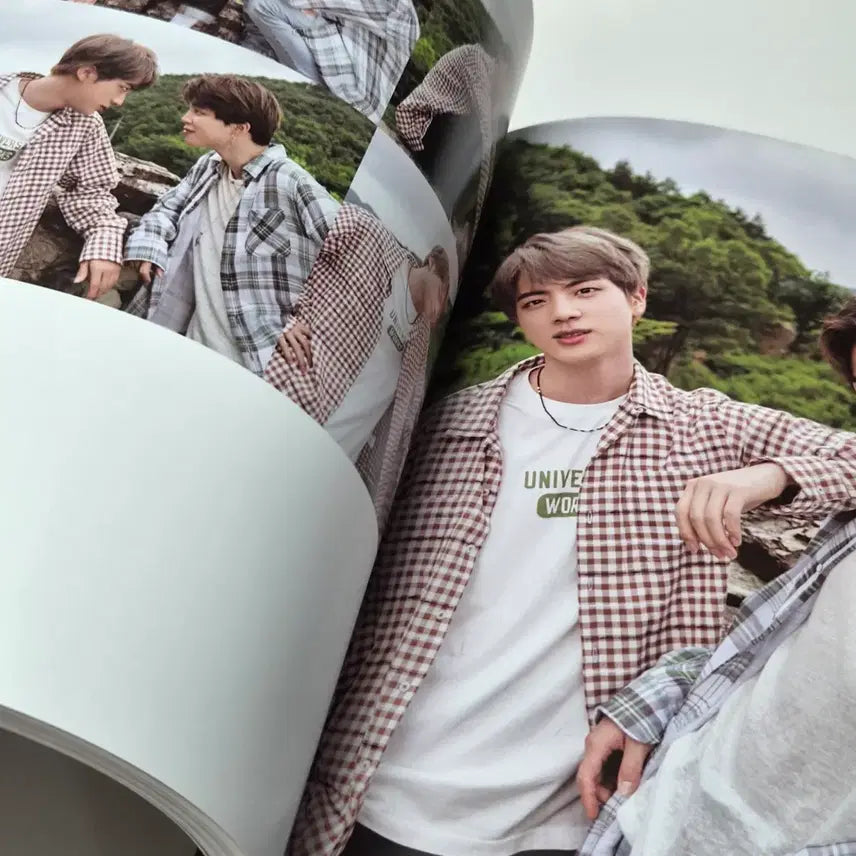 [BUNJANG] BTS 2019 Summer Package in Korea Magazine / [BTS] 방탄소년단 2019 서머 패키지 in KOREA