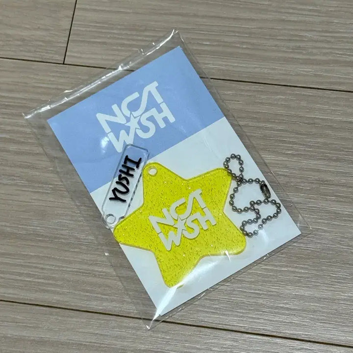 [BUNJANG] NCT WISH Yushi Wish Station Acrylic Star Keychain / nctwish 엔시티위시 유우시 위시스테이션 아크릴 별 키링