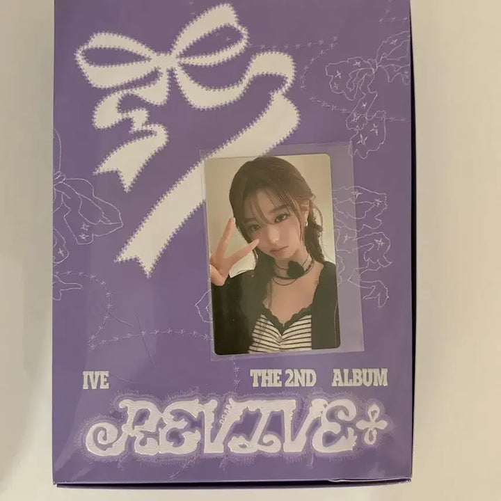 [BUNJANG] IVE Official Lightstick Ver.2 Bundle Set with REALIZE Album / 아이브 응원봉 ver2+리바이브 앨범 일괄