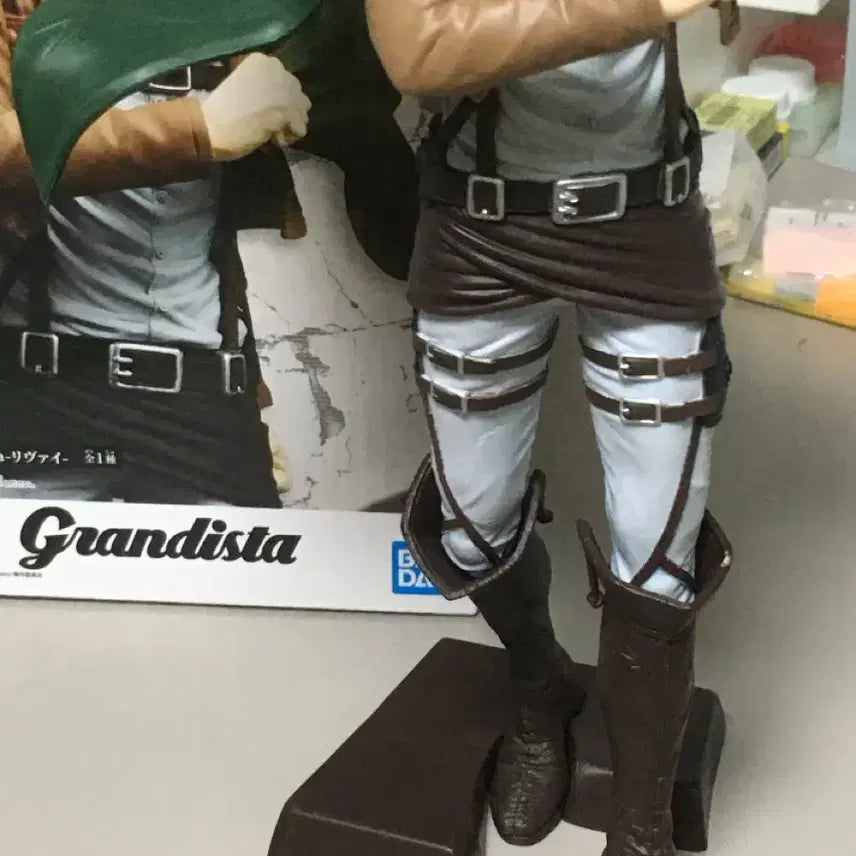[BUNJANG] Attack on Titan Levi Figure Grandista / 진격의 거인 그란디스타 리바이 피규어 박스O