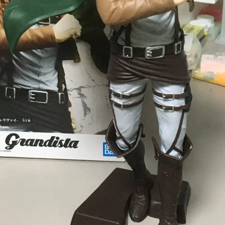 [BUNJANG] Attack on Titan Levi Figure Grandista / 진격의 거인 그란디스타 리바이 피규어 박스O