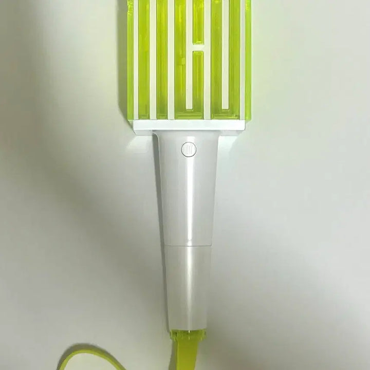 [BUNJANG] NCT GU_NEUM Strap Pouch / 엔시티 구믐 양도