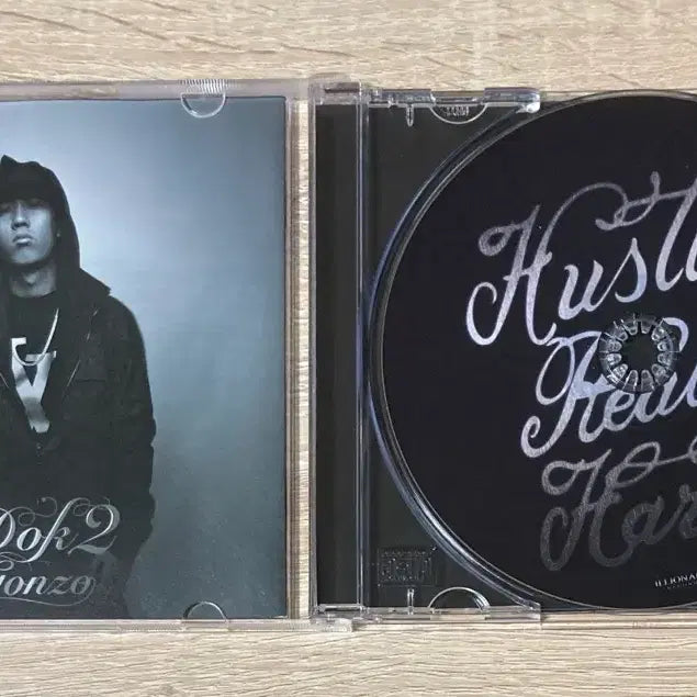 [BUNJANG] Dok2 (DOK2) Hustle Real Hard CD (Signed Edition) / Dok2 (도끼) - Hustle Real Hard CD 판매 (싸인반)