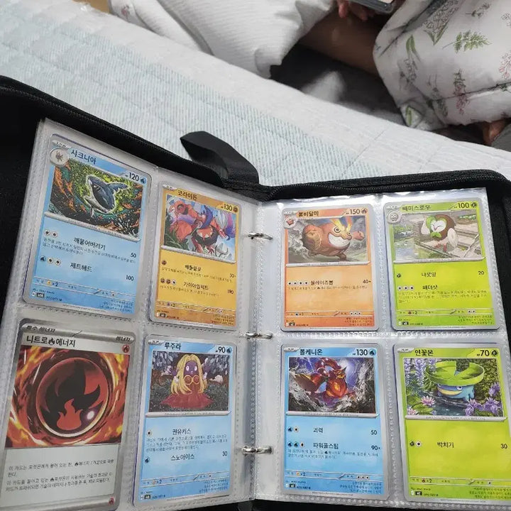 [BUNJANG] Pokemon Card Binder + 388 Standard Cards Bundle / 포켓몬 카드 바인더+388장일반카드 판매