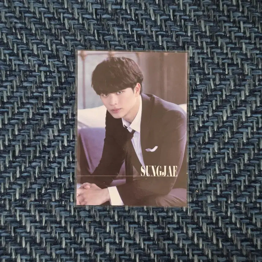 [BUNJANG] BTOB Yook Sung Jae Album Photocard / 비투비 육성재 앨범 포카